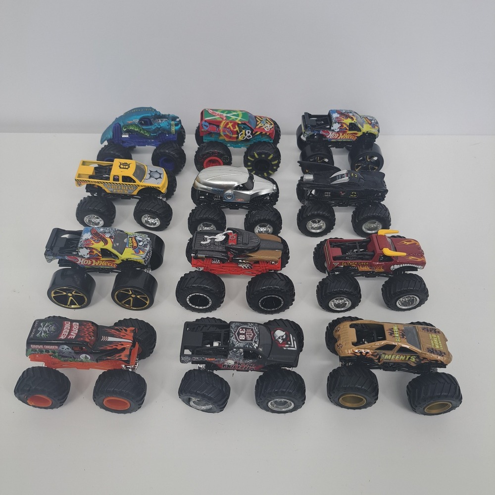 Hot Wheels Monster Jam Truck Lot Grave Digger El Toro Loco Batman Diecast Toy